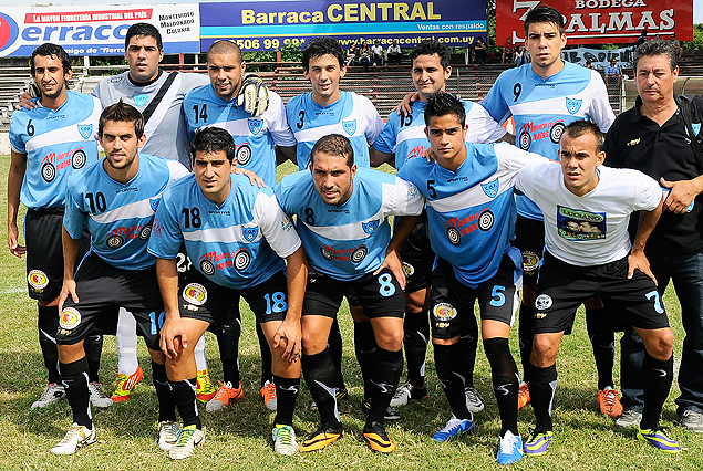 Oriental de La Paz, puntero del Campeonato Uruguayo de Segunda B. 