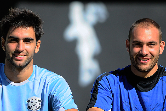 El delantero Rodrigo Pastorini y el arquero Federico Crist?foro en el Parque Viera con la expectativa del domingo frente a Pe?arol.