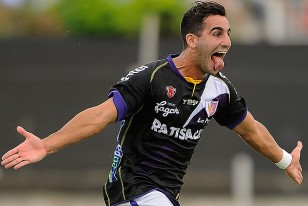 Toda la alegría de Rodrigo Rojo tras anotar el gol de apertura ante Wanderers.