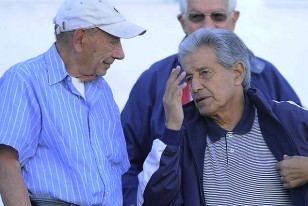 Héctor "Lito" y "Héctor" Chino Salva de charla el domingo en Jardines.