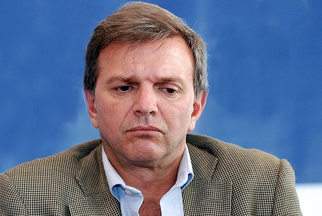 Sebastián Bauzá, presidente de la Asociación Uruguaya de Fútbol, en polémica con El Economista Eduardo Ache, presidente de Nacional. 