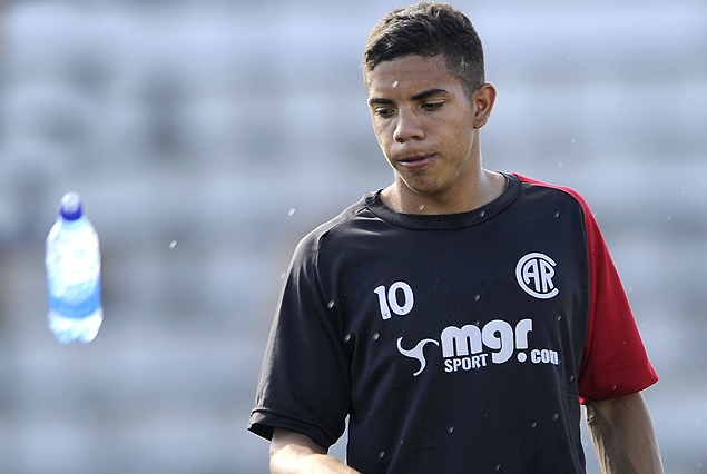 David Terans será titular..