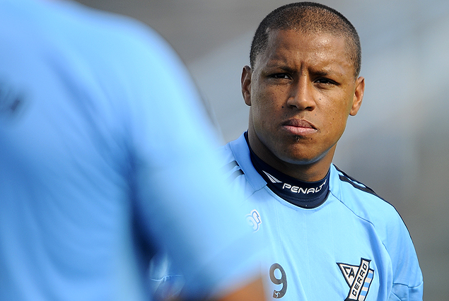 Héctor "Romario" Acuña graduó el esfuerzo en el entrenamiento. 