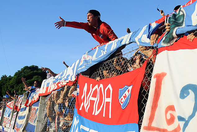 La hinchada tricolor al final del partido en el Franzini donde Nacional perdió con Liverpool 0:1