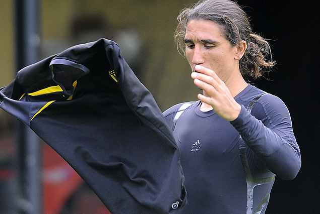 Juan Castillo no juega el sábado por la lesión muscular.