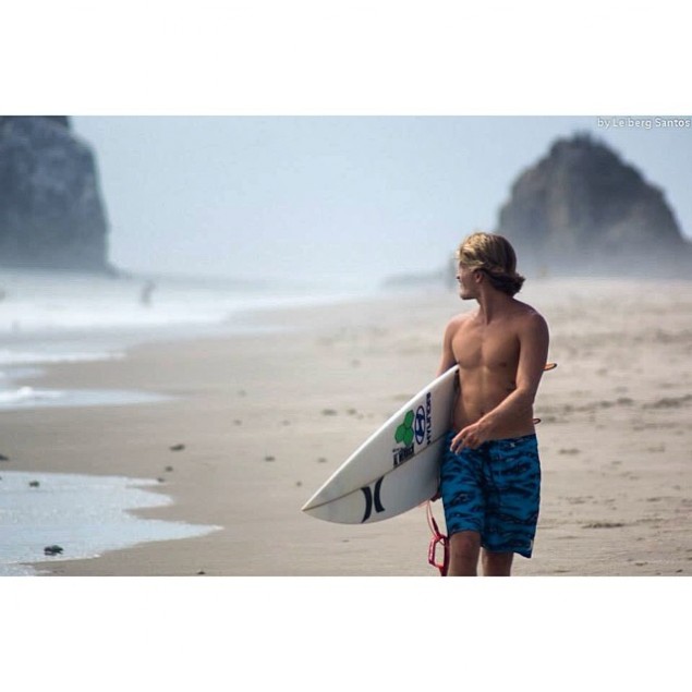 Lucas Madrid analizando las condiciones en Costa Rica.