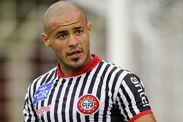 Matías Appelt, cumplió la fecha de sanción y está habilitado para jugar frente a Wanderers.