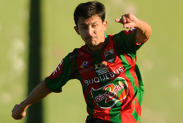 Nicolás Núñez en el ataque de Rampla Juniors.