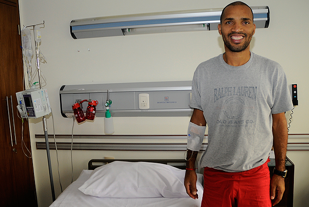 Espera que le den el alta este miércoles, pero tiene para dos meses de recuperación.