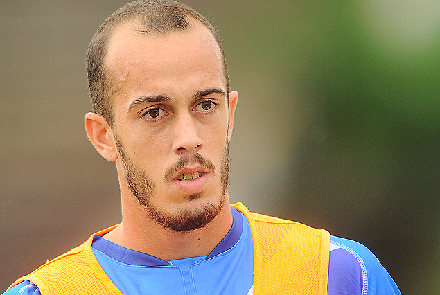 Jonathan Souza Mota en la defensa titular del equipo arachán.