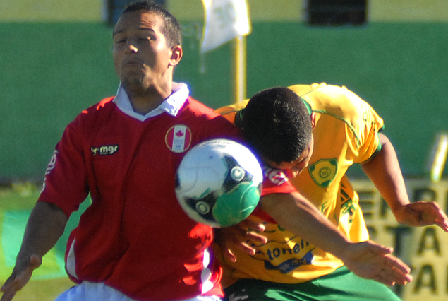 Canadian le ganó 2:1 a Cerrito en el Parque Maracaná.