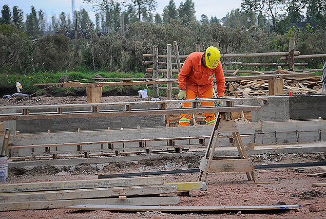 Las obras en el terreno de la Ruta 102 donde se construirá el Estadio.