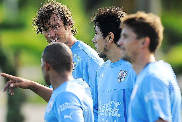 Lugano comanda el trabajo junto a Arévalo Ríos, Fucile y Ramírez en el Complejo Uruguay Celeste. 