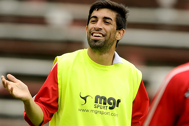 Michael Santos estará en ofensiva en River Plate. 