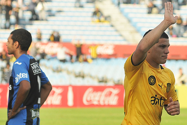 Carlos Núñez, festeja el gol marcado ante su ex club. Fue en el último juego por el Clausura el pasado 1° de junio en el Estadio cuando ganaron 4 a 0.