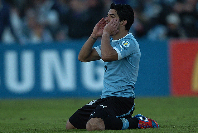 Luis Suárez será operado de meniscos.