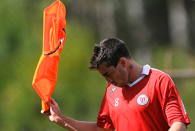 Luis Torrecilla, jugará finalmente por Diego Rodríguez que se lesionó el viernes.
