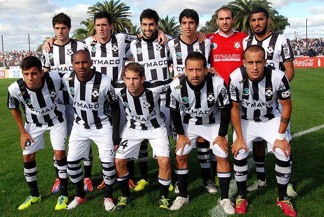 La formación de Wanderers, que escribió el título de Campeón. 