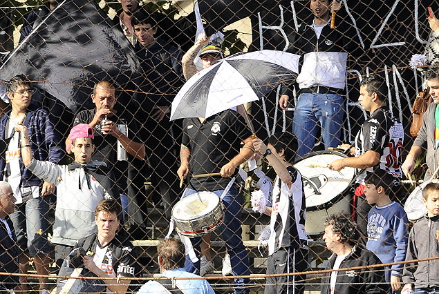 Los hinchas de Wanderers aprontan la fiesta y el domingo a las 11:00 viajan desde la sede del club a Florida rumbo a la gloria. 
