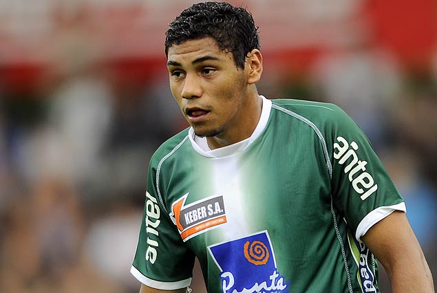 Angel Cayetano, que finalizaba su contrato con los cerveceros y volvía a Danubio viajó a Suiza.