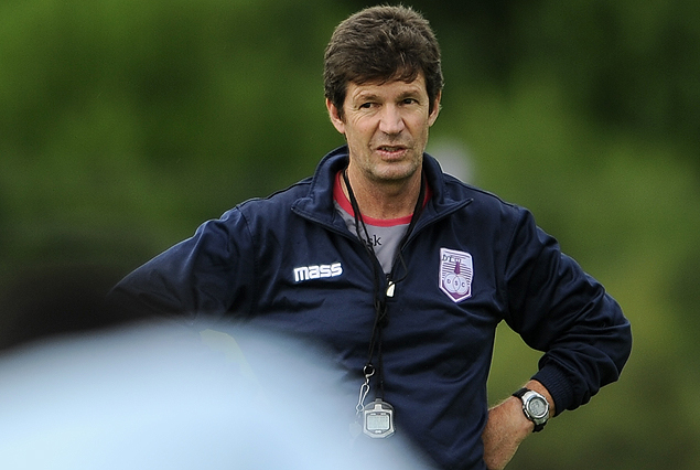 Fernando Curutchet, técnico de Defensor Sp.