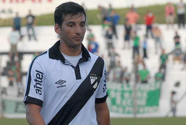 Gonzalo Porras estará cerrando acuerdo el lunes con Nacional.
