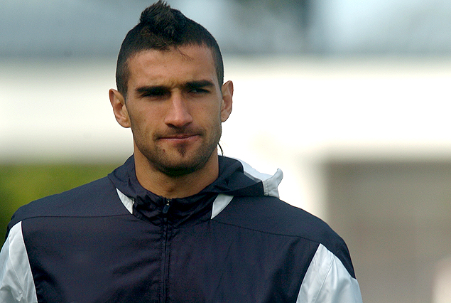 Joaquín Boghossian se sumó este lunes al plantel violeta.