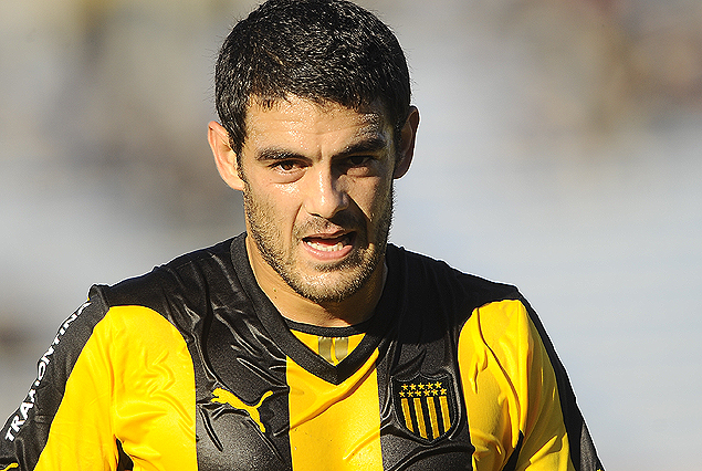 Luis Aguiar es uno de los contratos a renovar en Peñarol.