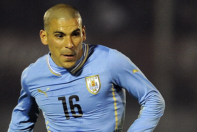 Maximiliano Pereira en la mira del Liverpool inglés.