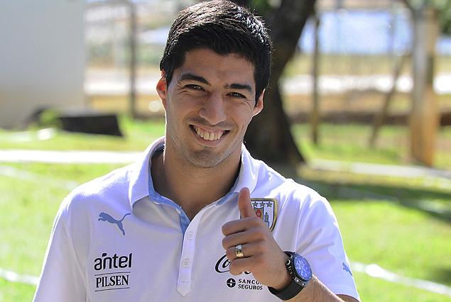 Tenfield.com » Luis Suárez con el brazalete