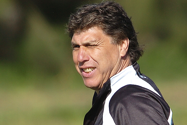 Juan Ramón Carrasco lleva el sello del fútbol ofensivo a Emiratos Arabes.