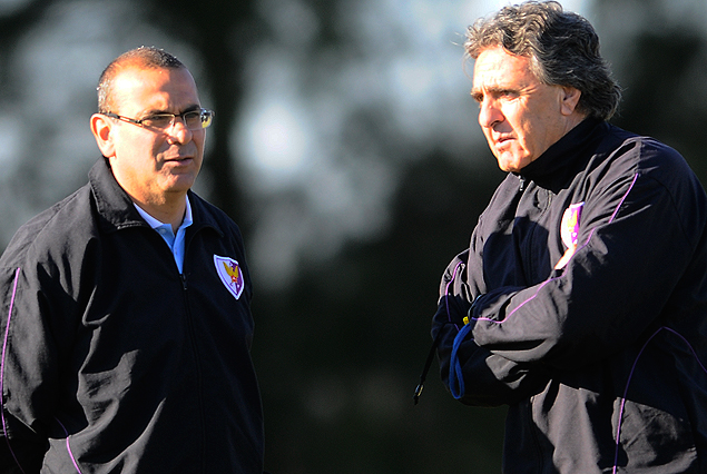 Gonzalo Bueno y el profesor Juan Antonio Tchakidjian, dupla técnica de Fénix. 