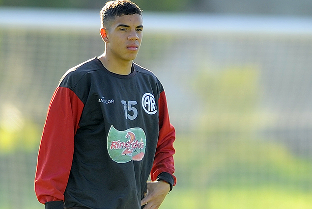 David Terans anotó uno de los goles para Rentistas. 