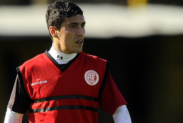 José "Rulo" Varela, marcó los dos goles del rojo ante el alternativo de Gimnasia.