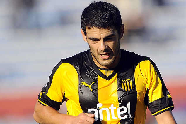 Luis Aguiar se va de Peñarol, no hubo acuerdo y seguirá su carrera en el exterior. 
