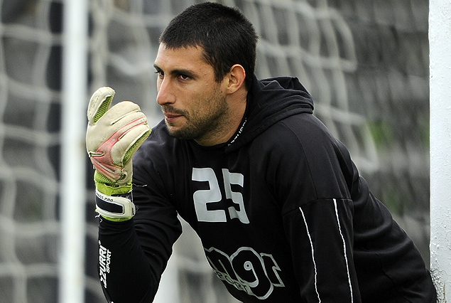 El arquero Martín Rodríguez, es uno de los cinco futbolistas que no integrarán la delegación bohemia, que el domingo viaja a la Capital argentina.