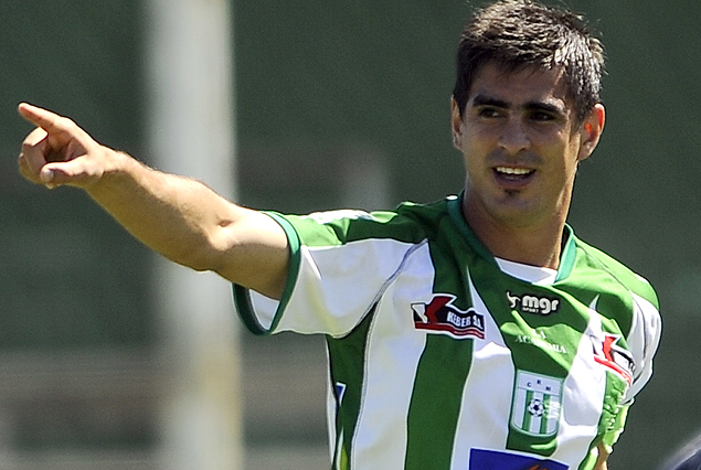 Rodrigo Brasesco, firma nuevo contrato con los cerveceros, al regreso de Laguna Merin.