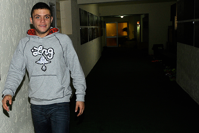 Jonathan Rodríguez y la tensa espera por el pase. 