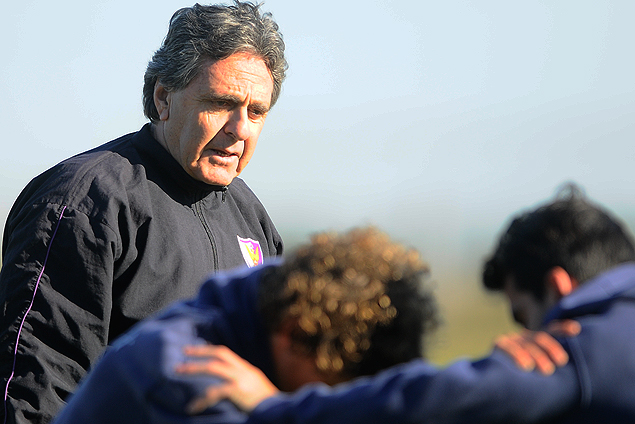 El profesor Juan Antonio Tchakidjian a todo ritmo en Fénix.