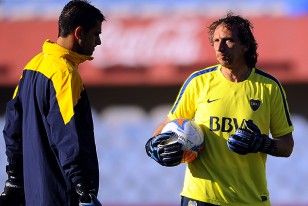 Fernando Gayoso, hoy entrenador de arqueros de Boca Juniors, con recordado pasaje por Nacional integrando el cuerpo técnico de Rodolfo Arruabarena.