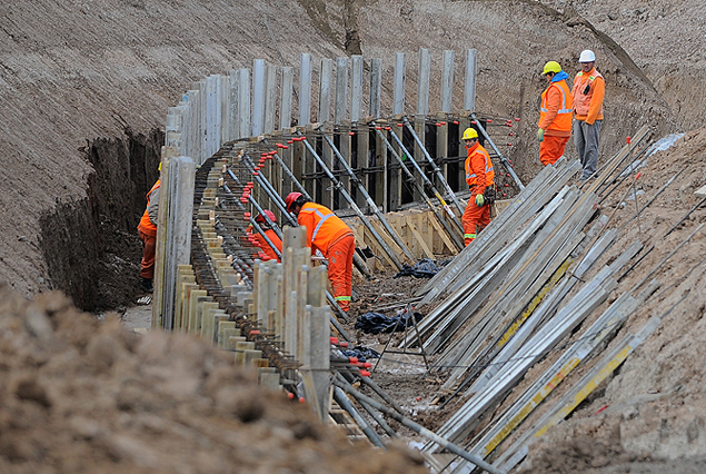 Los trabajos de drenaje y pilotaje, parte de basamento de la obra del Estadio de Peñarol. 