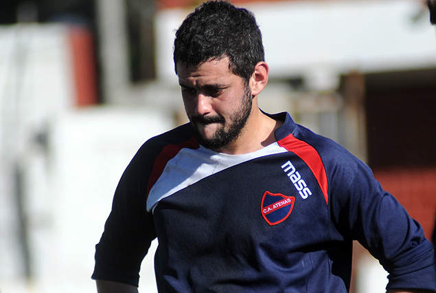 Carlos Keosseian, titular indiscutible en los once carolino.