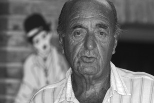 Dante Cocito, el kinesiólogo eterno de Aguada, de Peñarol y de La Celeste, falleció este sábado a los 94 años de edad.