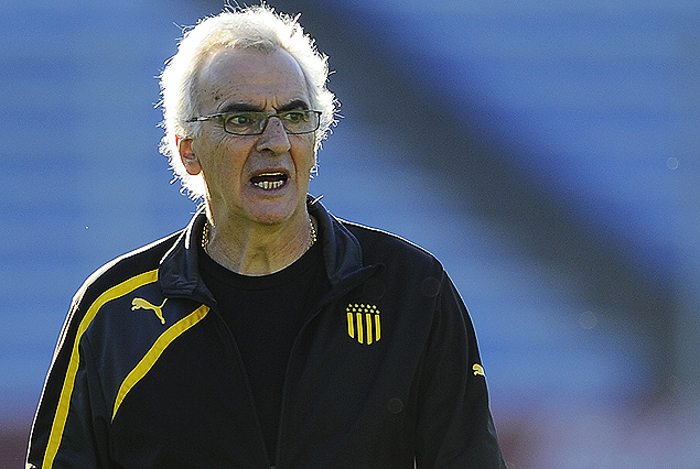Jorge Fossati, el técnico de Peñarol, dijo en conferencia que al equipo le faltó "más ritmo y precisión".