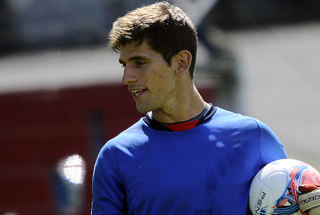 El ex arquero de Nacional, Martín Tejera, debuta en forma oficial en el arco de los rojos.