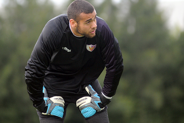 Gustavo Bueno ratificó al arquero Michel Tabárez como titular en el once del domingo en Paso de Los Toros.