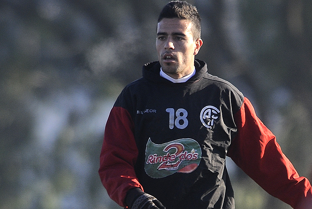 Sebastián Ramírez, suspendido se pierde el debut del rojo en el Apertura.