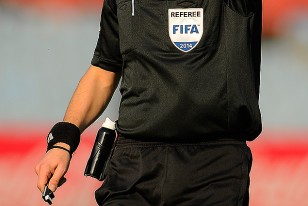 La espuma evanescente en aerosol 9.15 fue utilizada por primera vez en el fútbol uruguayo.