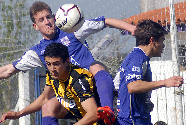 Incidencia del encuentro de Sub 17 entre Defensor Sporting y Peñarol.