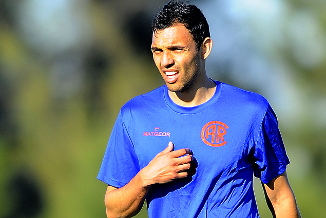 Anderson Silva será titular en los bichos colorados. 